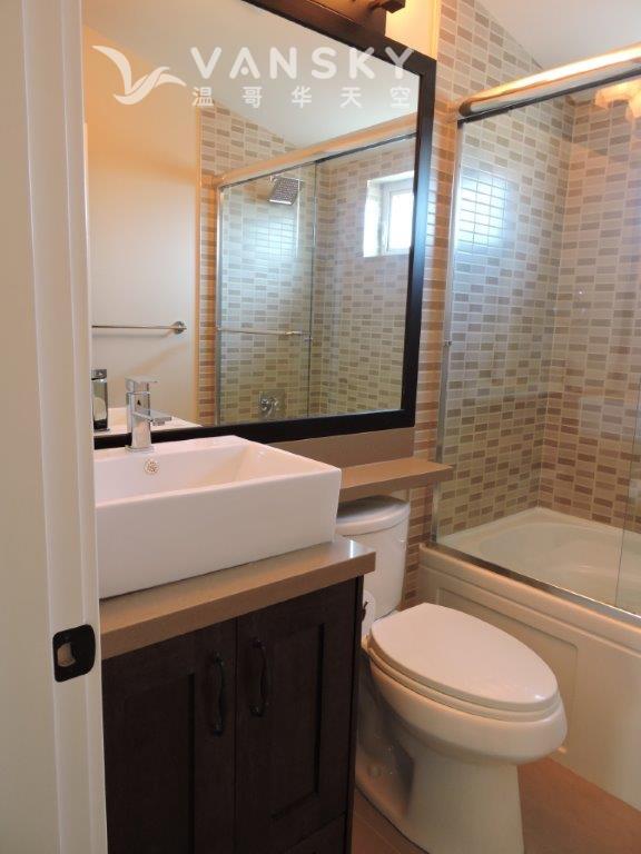 260506120935_Full bathroom.jpg